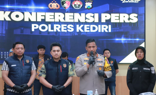 Pembunuhan Satu Keluarga di Kediri: Pelaku Adik Kandung Eksekusi Para Korbannya dengan Palu